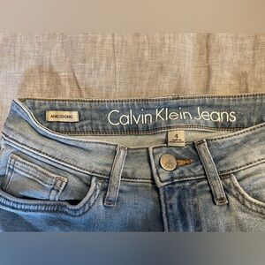 Calvin Klein Jeans Women’s Light Blue Ankle Legging Jeans size 4